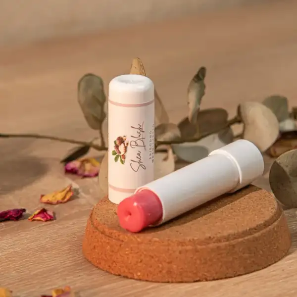 Shea Blush meki balzam za usne u boji